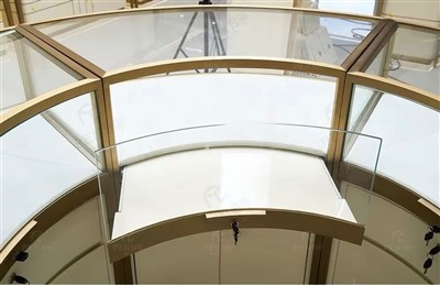 Kiosk srebrnega nakita Mall