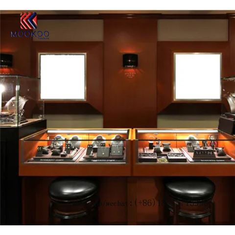 Neverjetno moderno kiosk nakita