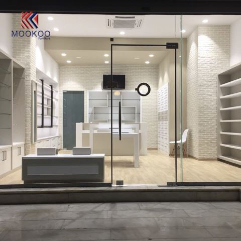 Vitrina prodajalne Farmacie Shop Storage